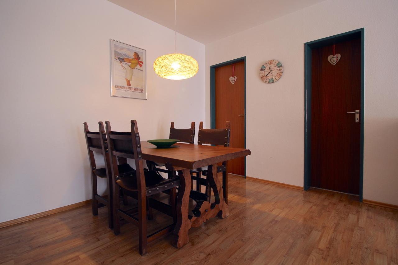 Anne Lägenhet Garmisch-Partenkirchen Exteriör bild